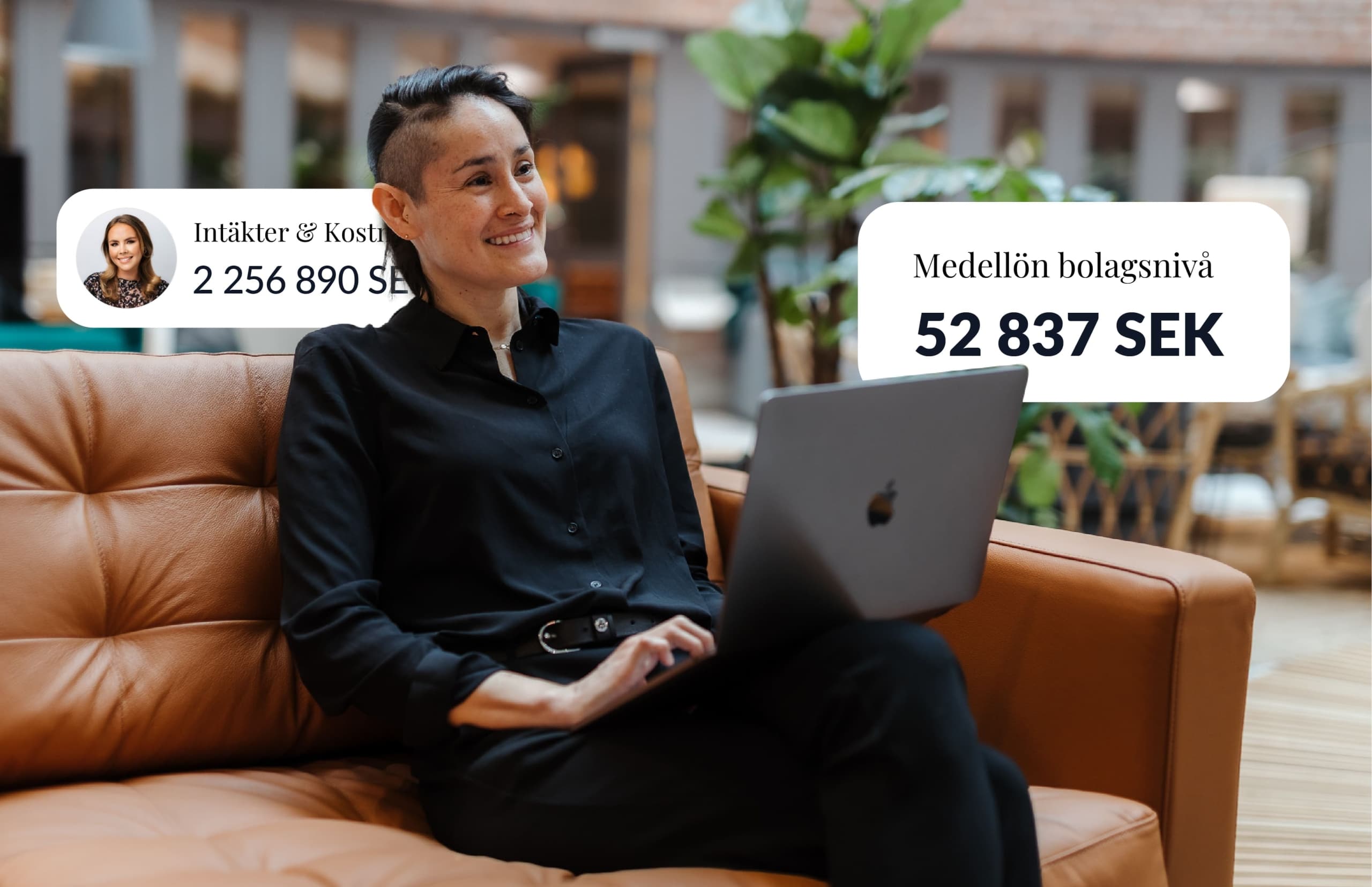 Affärskvinna med laptop ser på finansiella resultat, som illustrerar kostnadseffektivitet och ökad lönsamhet i företaget.